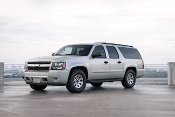 Chevrolet Suburban 2015 photo 2