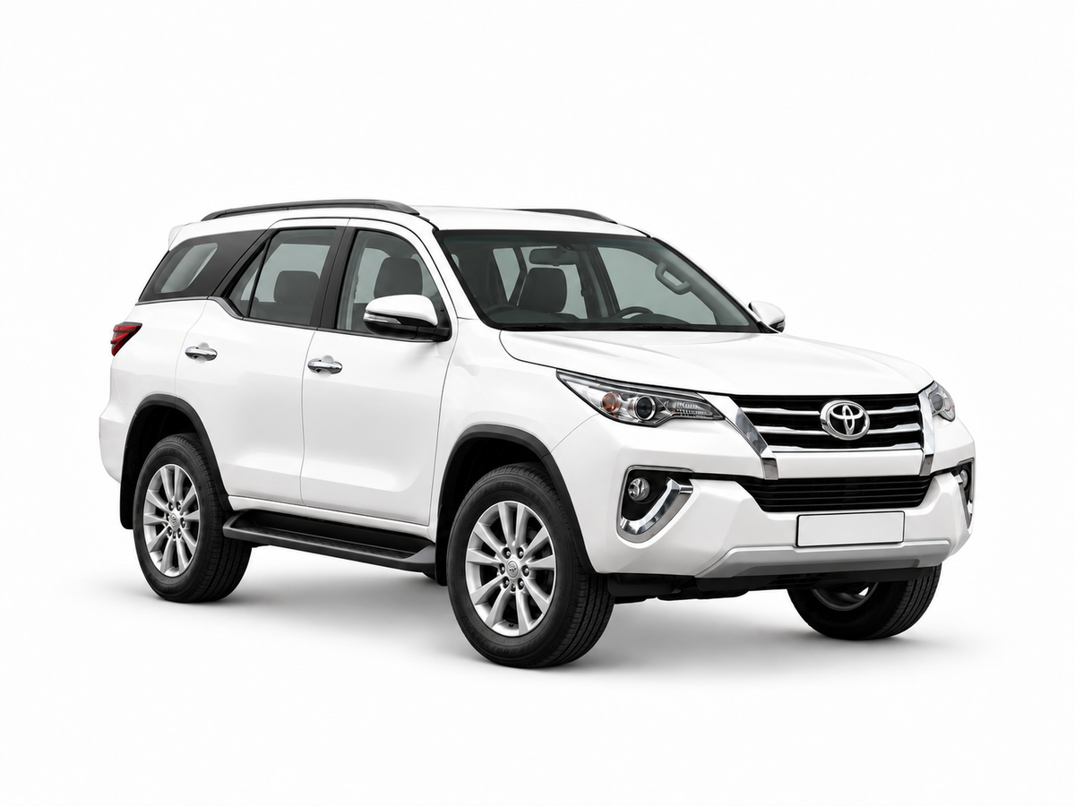Toyota Fortuner 2020 — front three-quarter view on white background